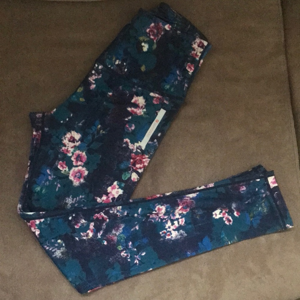 Avocado brand workout leggings